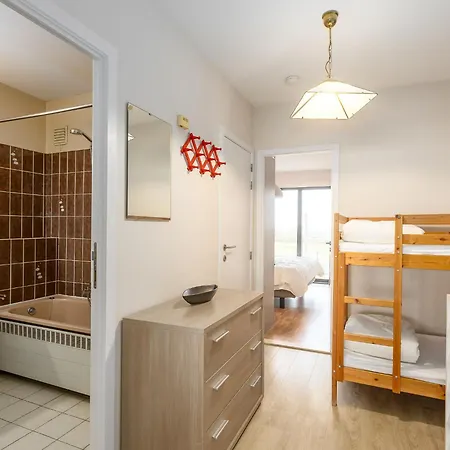 Bright With Kitchen Apartment *